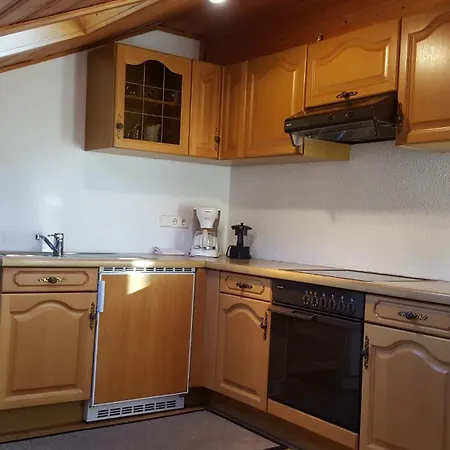 Haus Dorfer Apartman *