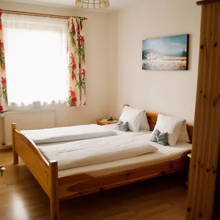 Haus Dorfer Apartman Döbriach